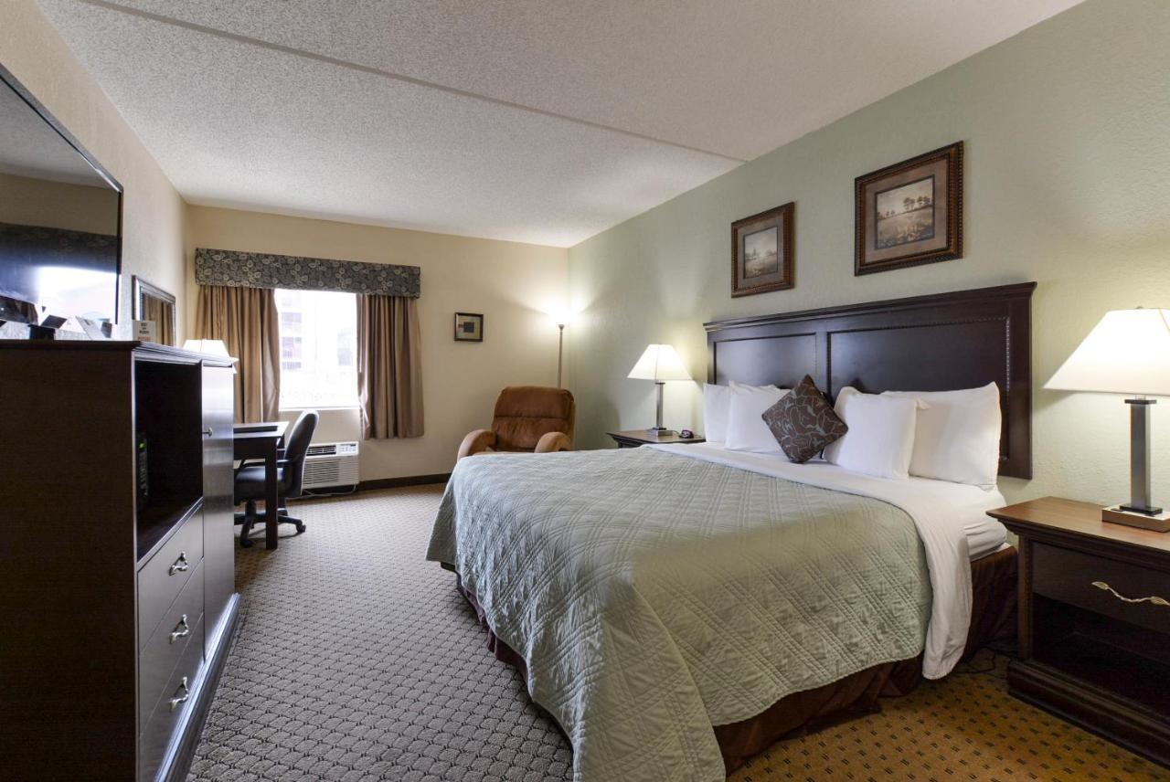 Grand View Inn & Suites Branson Exteriör bild